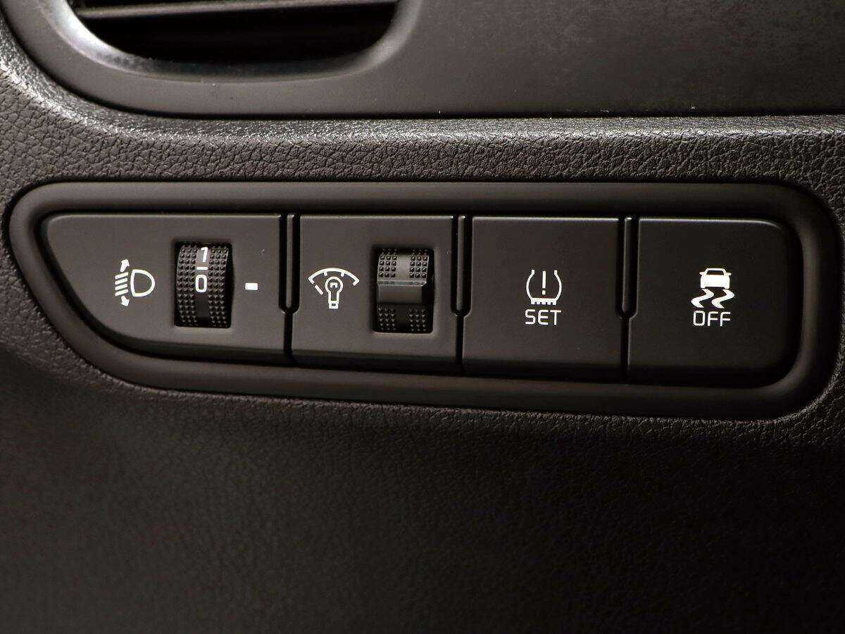 Kia Rio с пробегом — 2018 год. Фото: #13