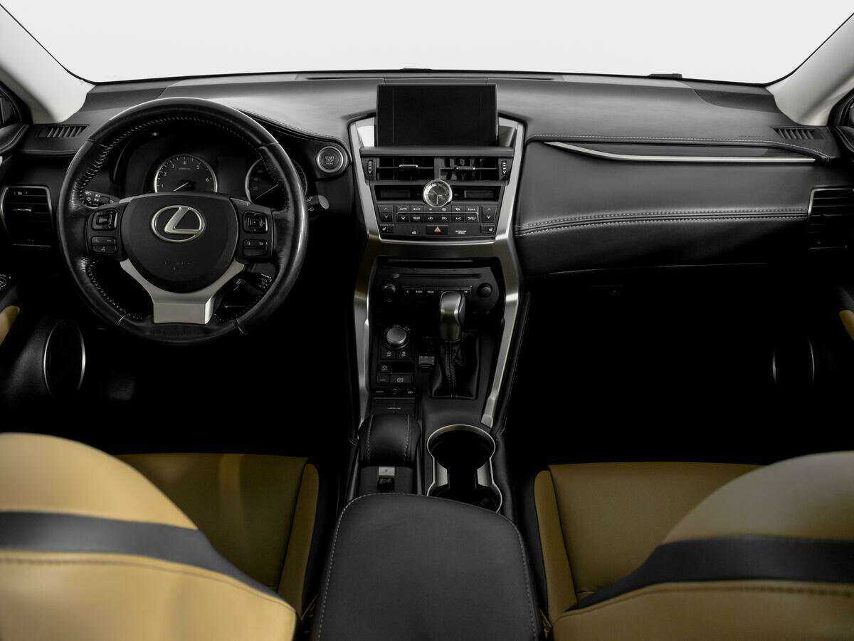 Lexus NX с пробегом — 2015 год. Фото: #11