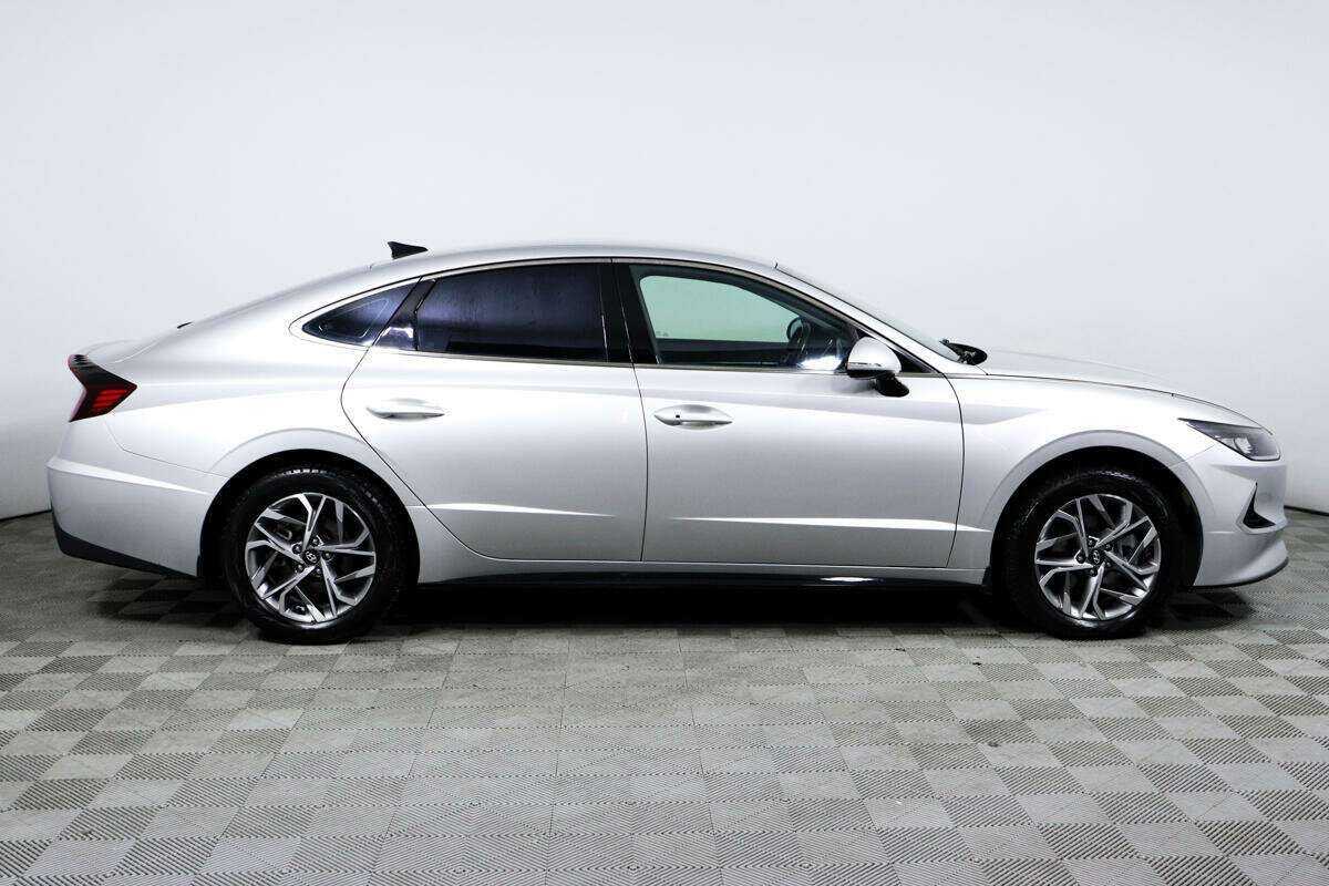 Hyundai Sonata с пробегом — 2020 год. Фото: #3