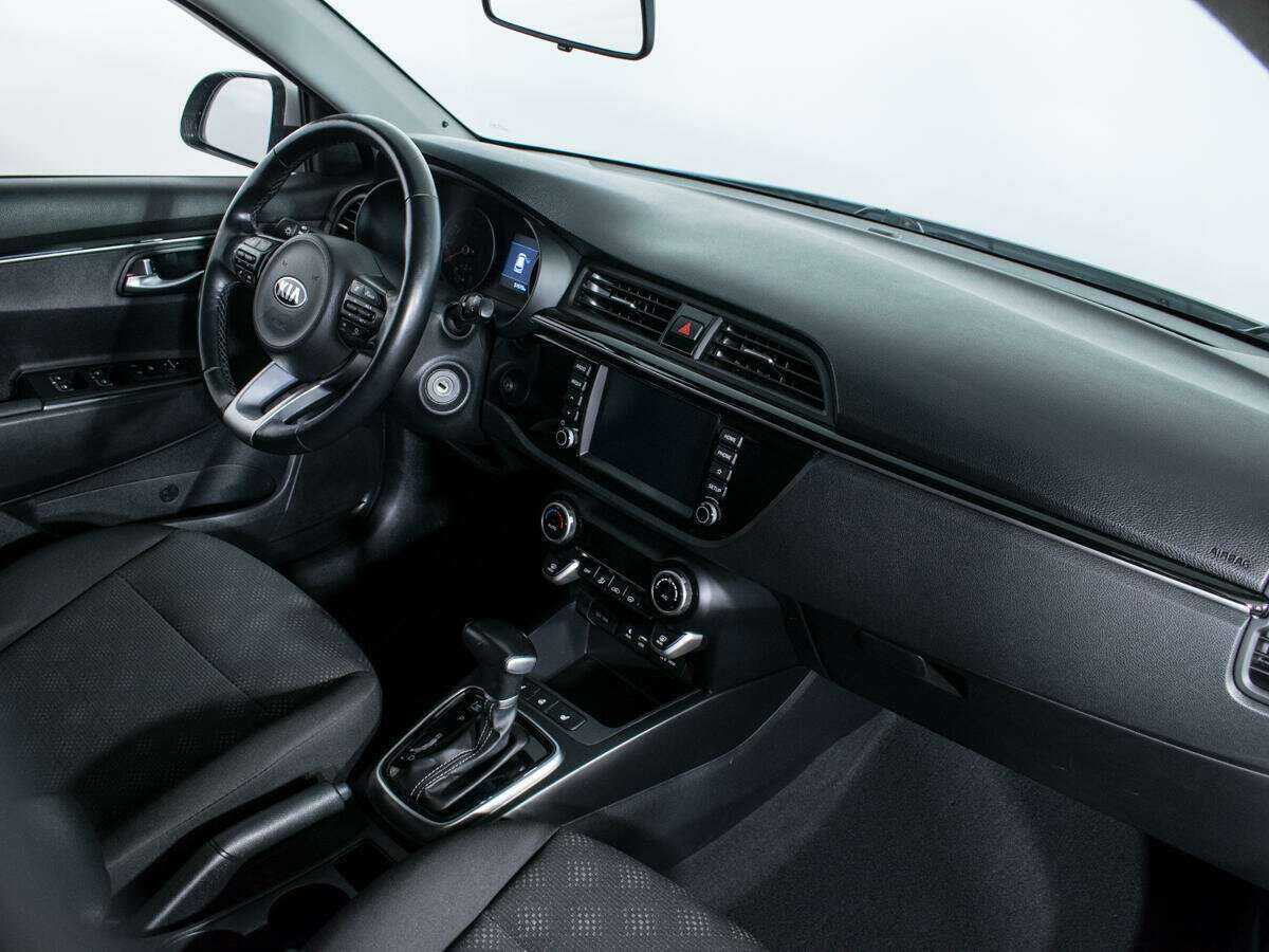 Kia Rio с пробегом — 2020 год. Фото: #8