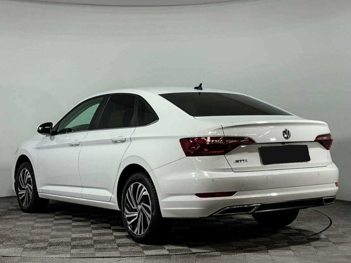 Volkswagen Jetta с пробегом — 2020 год. Фото: #5