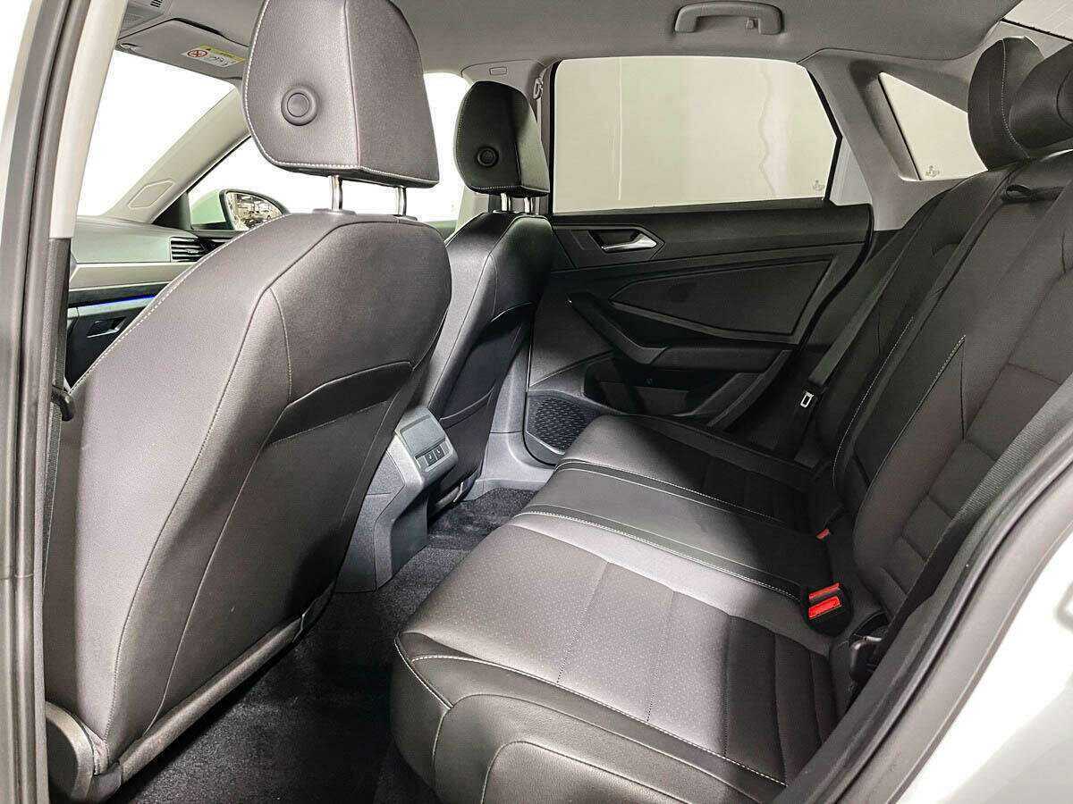 Volkswagen Jetta с пробегом — 2020 год. Фото: #7