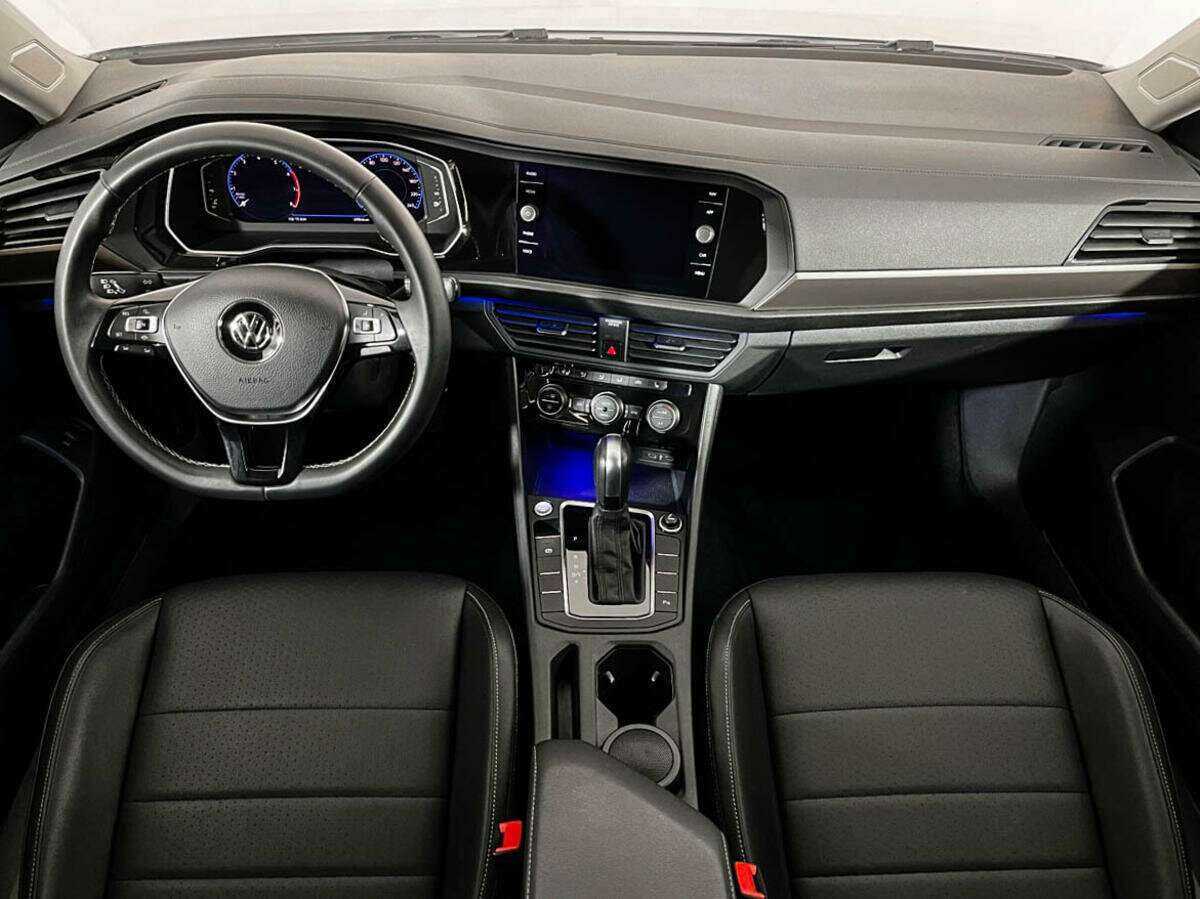 Volkswagen Jetta с пробегом — 2020 год. Фото: #9