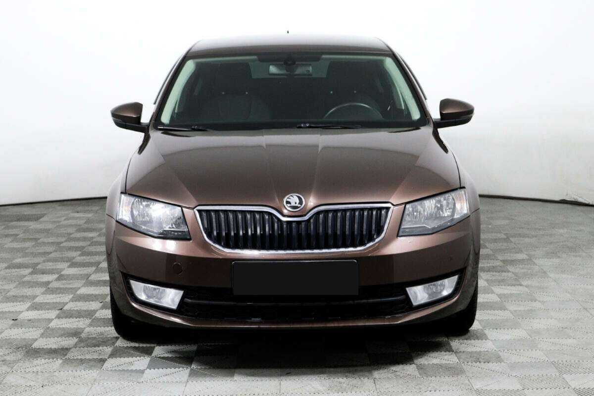 Skoda Octavia с пробегом — 2015 год. Фото: #1