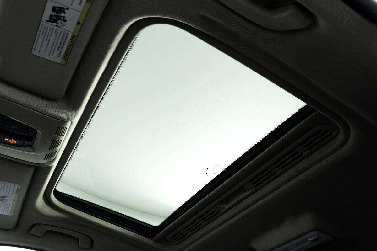 BMW 3 серии с пробегом — 2016 год. Фото: #12