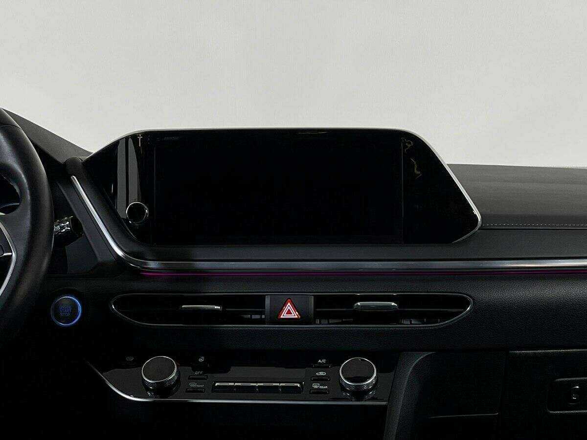 Hyundai Sonata с пробегом — 2021 год. Фото: #11