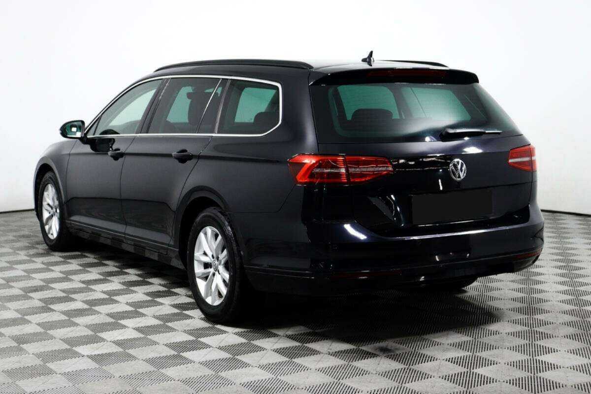 Volkswagen Passat с пробегом — 2019 год. Фото: #6