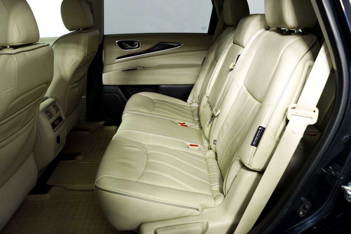 Infiniti QX60 с пробегом — 2018 год. Фото: #11