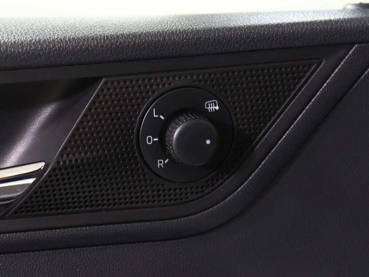 Skoda Rapid с пробегом — 2021 год. Фото: #14