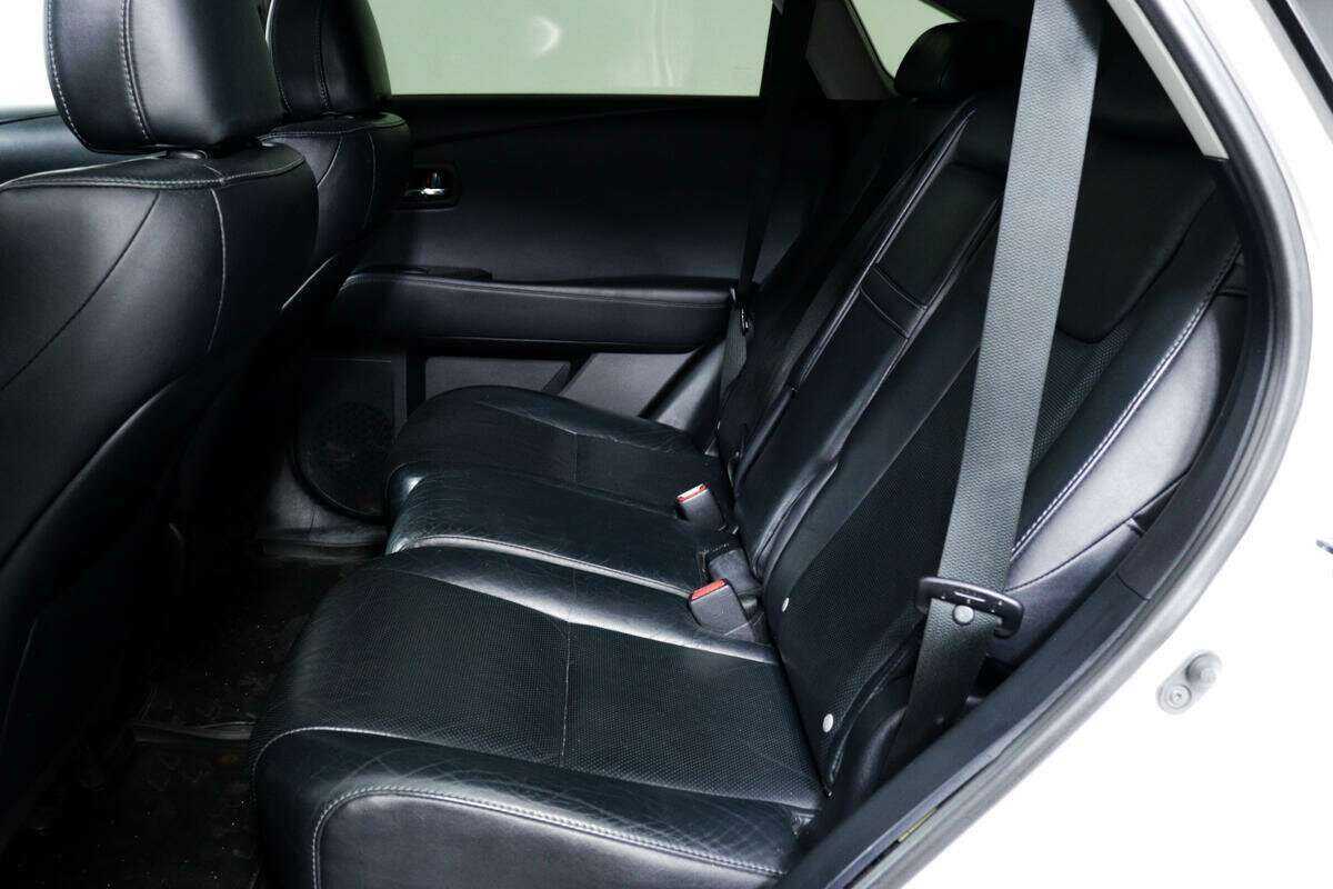 Lexus RX с пробегом — 2012 год. Фото: #11