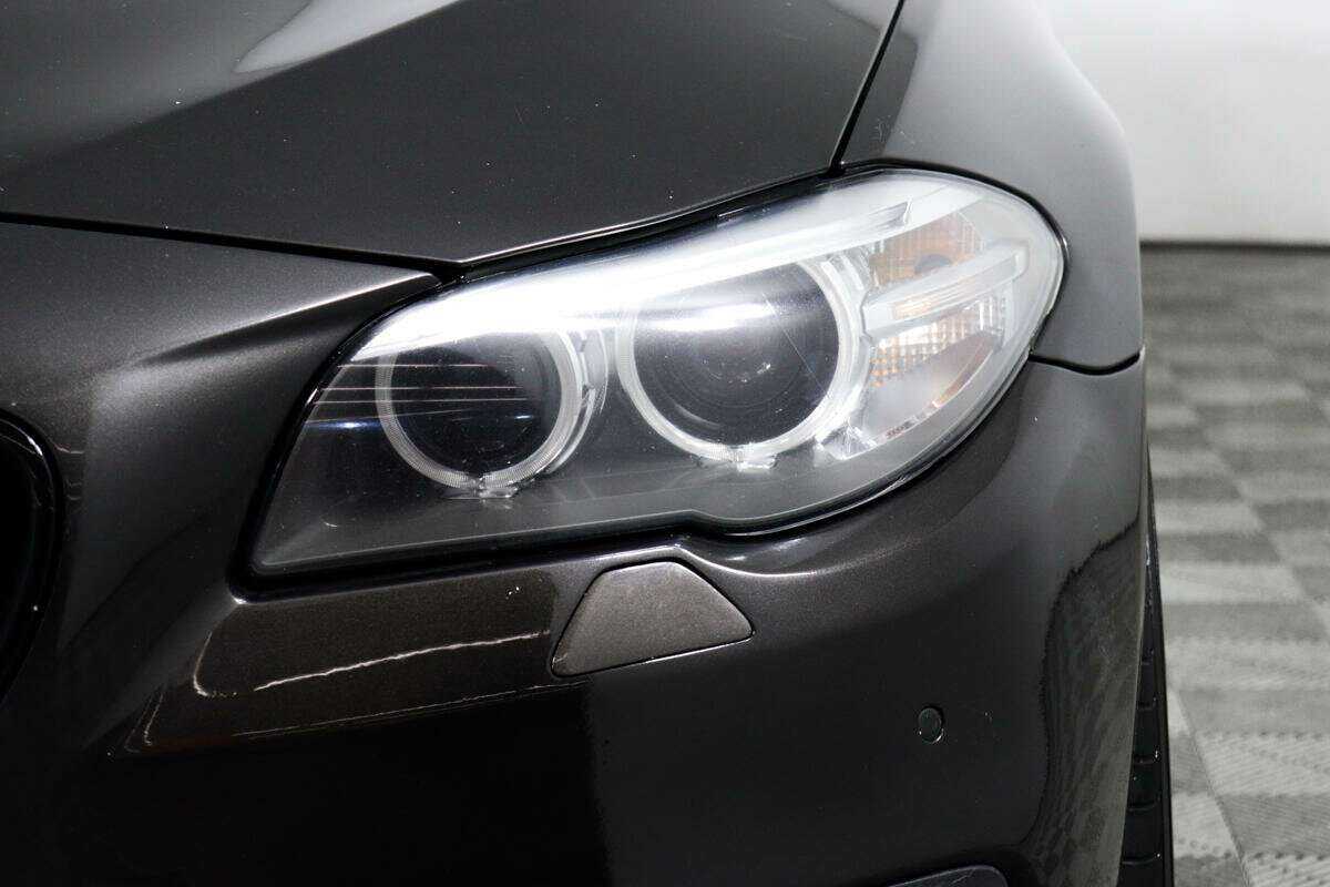 BMW 5 серии с пробегом — 2015 год. Фото: #13
