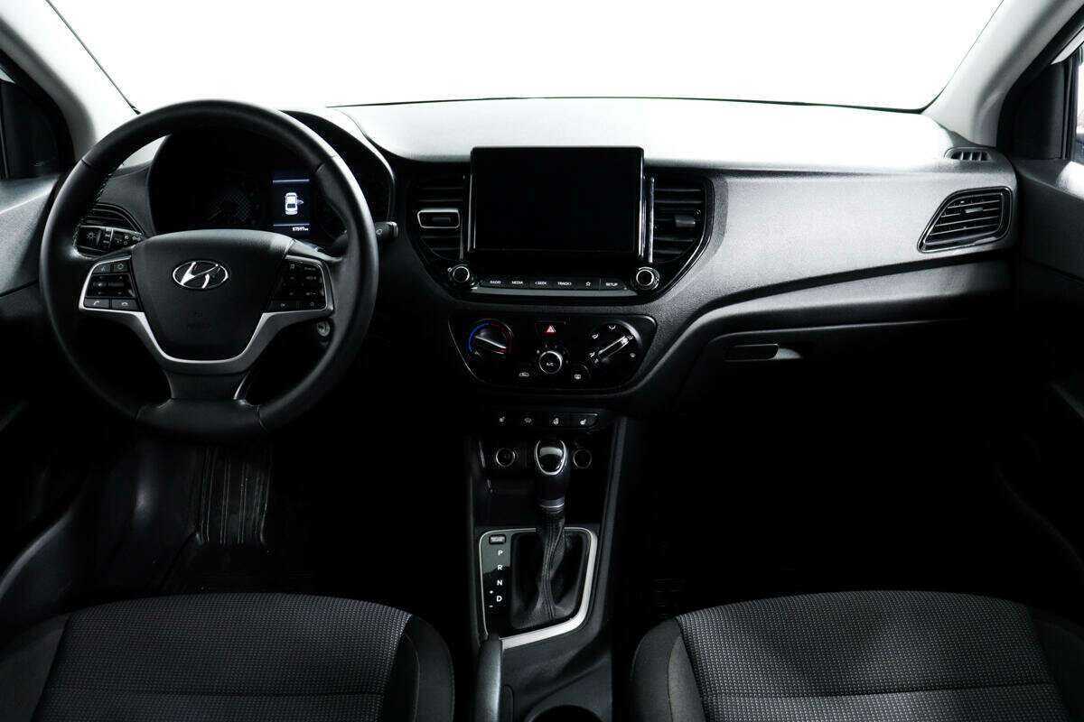 Hyundai Solaris с пробегом — 2020 год. Фото: #8