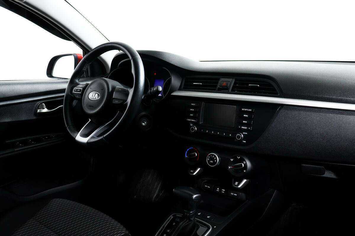 Kia Rio с пробегом — 2018 год. Фото: #8