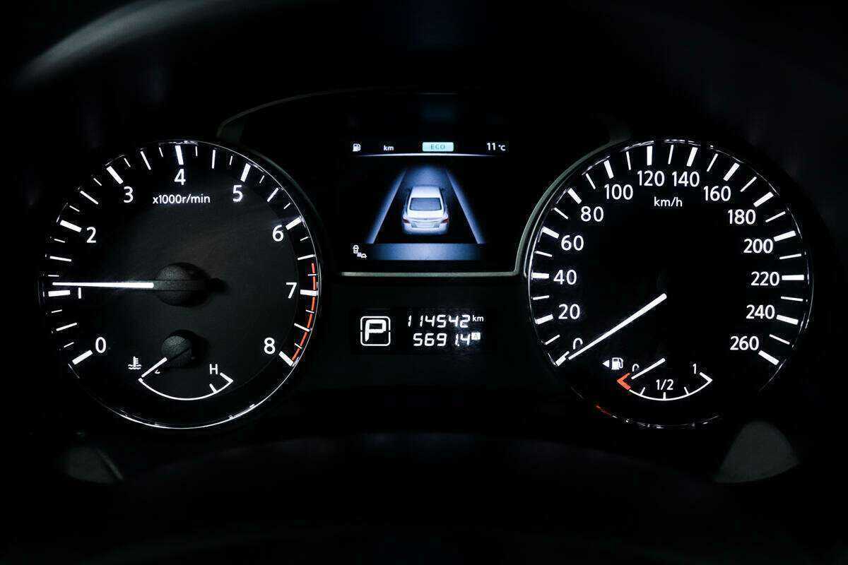 Nissan Teana с пробегом — 2015 год. Фото: #9