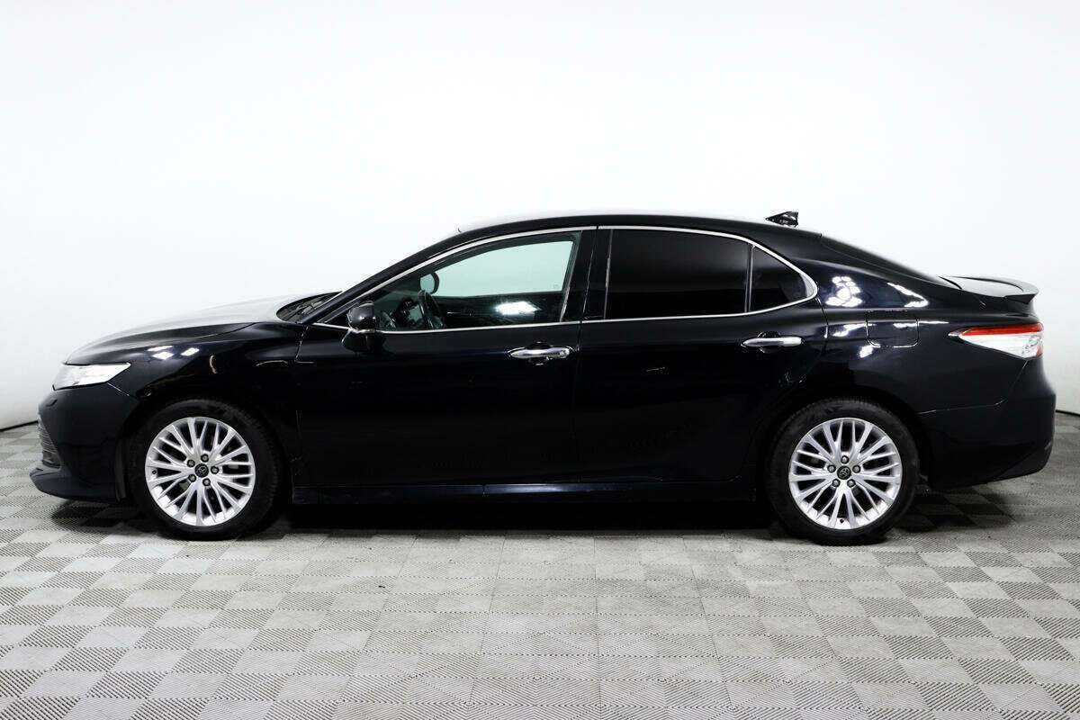 Toyota Camry с пробегом — 2018 год. Фото: #7