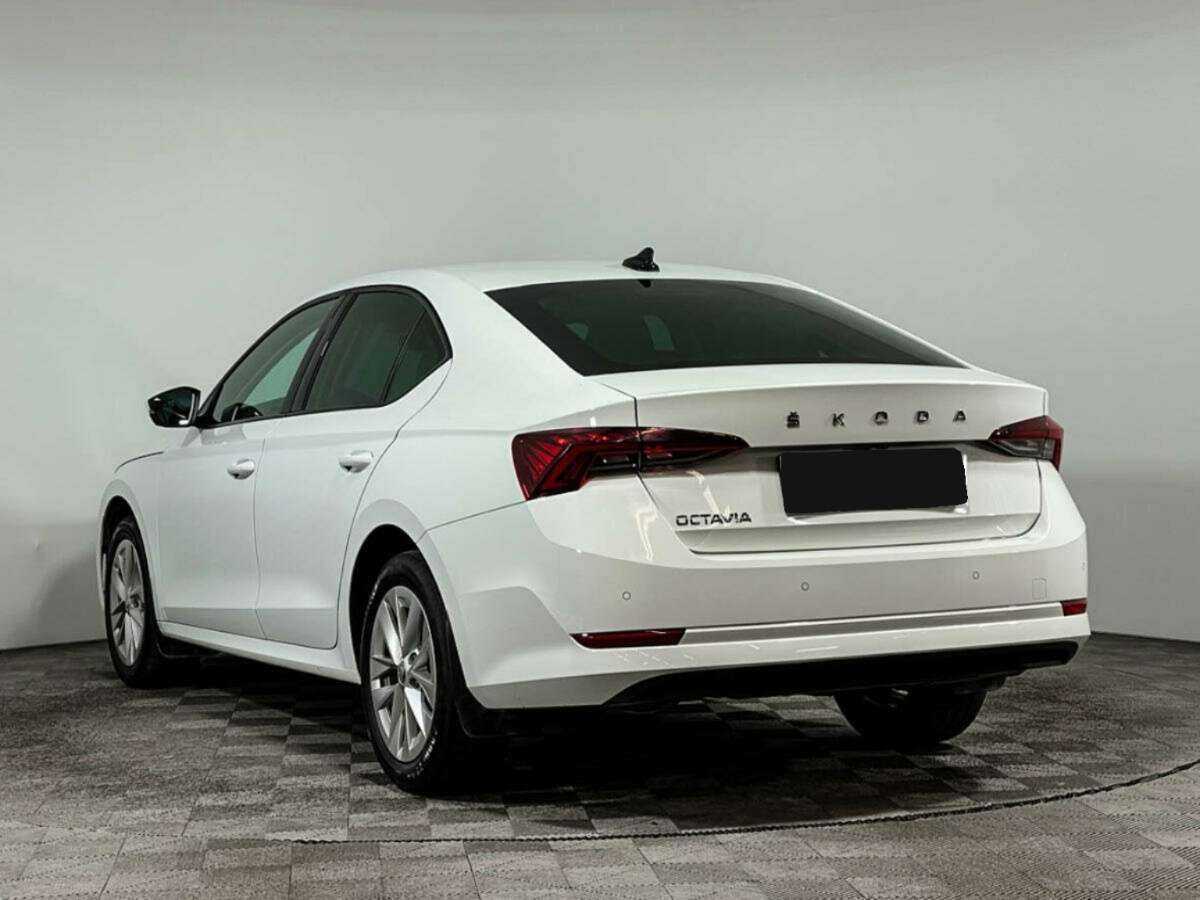 Skoda Octavia с пробегом — 2020 год. Фото: #6