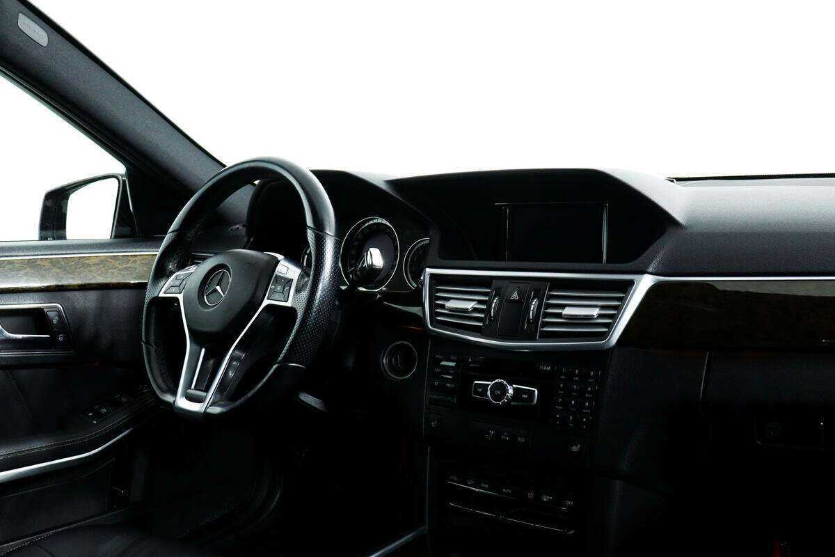 Mercedes-Benz E-Класс с пробегом — 2012 год. Фото: #8