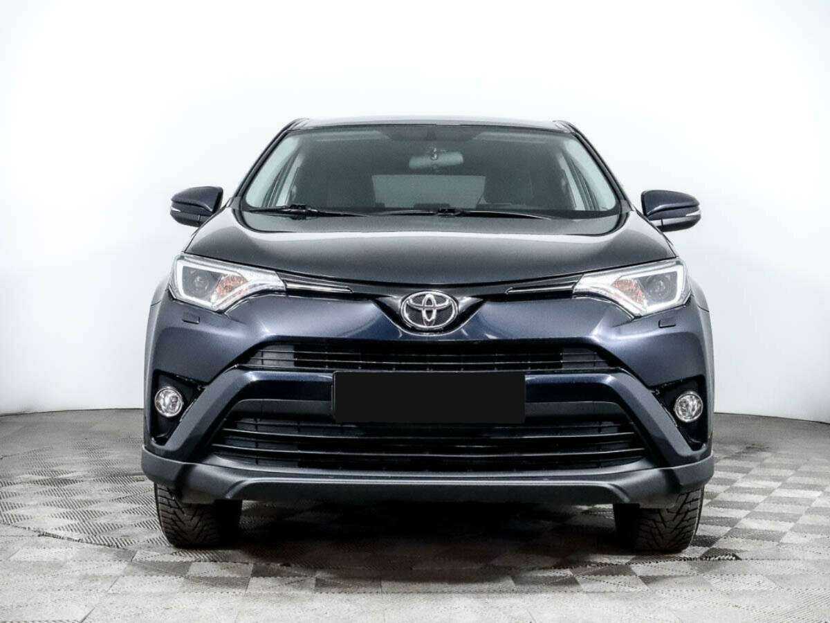 Toyota RAV4 с пробегом — 2017 год. Фото: #1