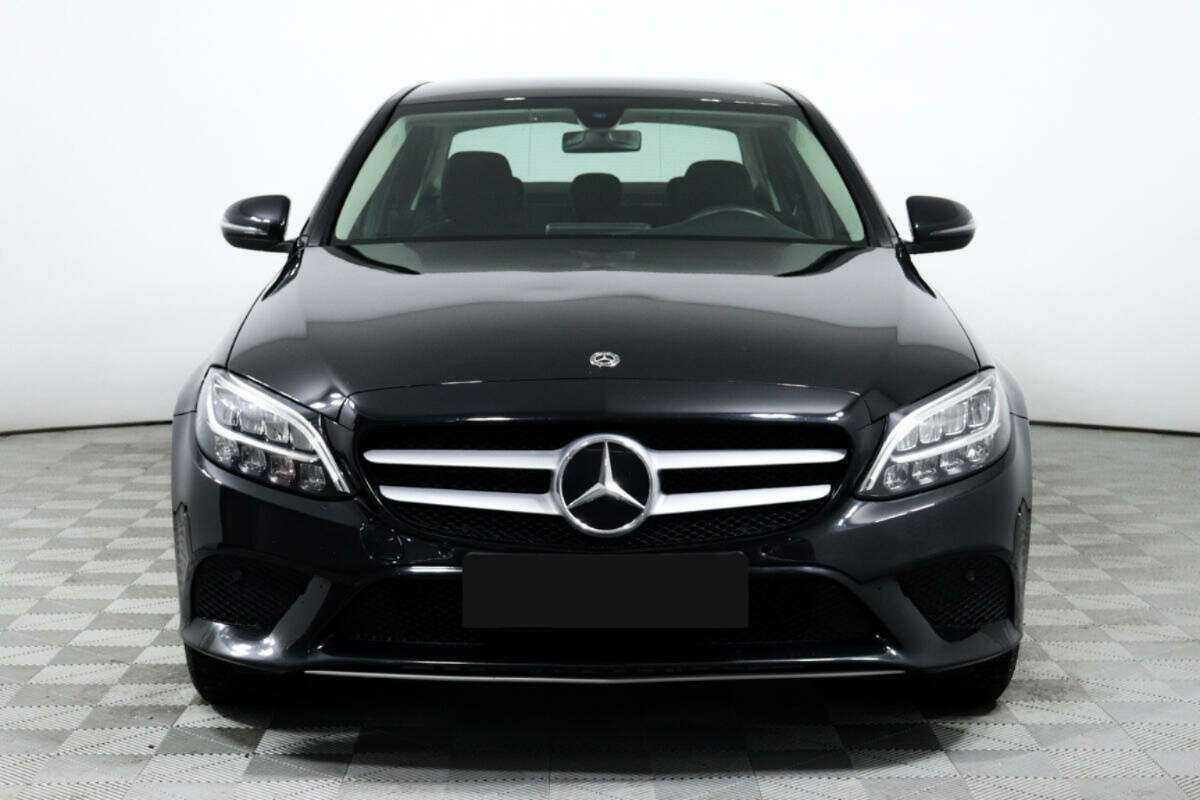 Mercedes-Benz C-Класс с пробегом — 2018 год. Фото: #1