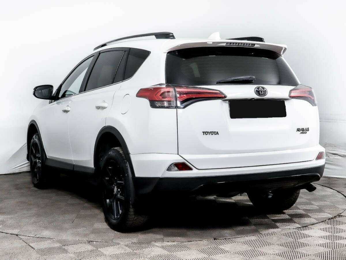 Toyota RAV4 с пробегом — 2019 год. Фото: #4