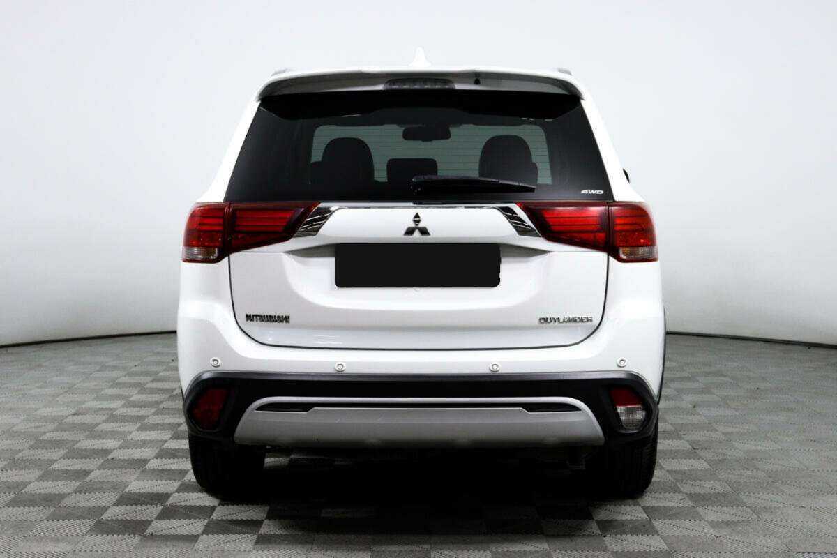 Mitsubishi Outlander с пробегом — 2019 год. Фото: #5
