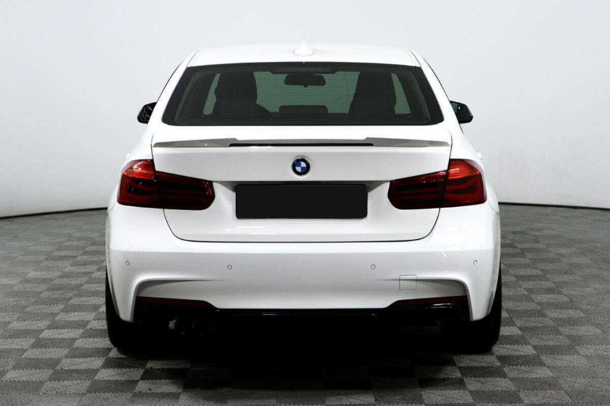 BMW 3 серии с пробегом — 2016 год. Фото: #5