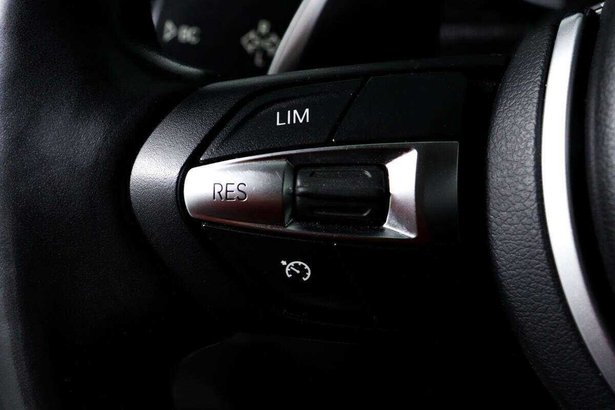 BMW 3 серии с пробегом — 2016 год. Фото: #14