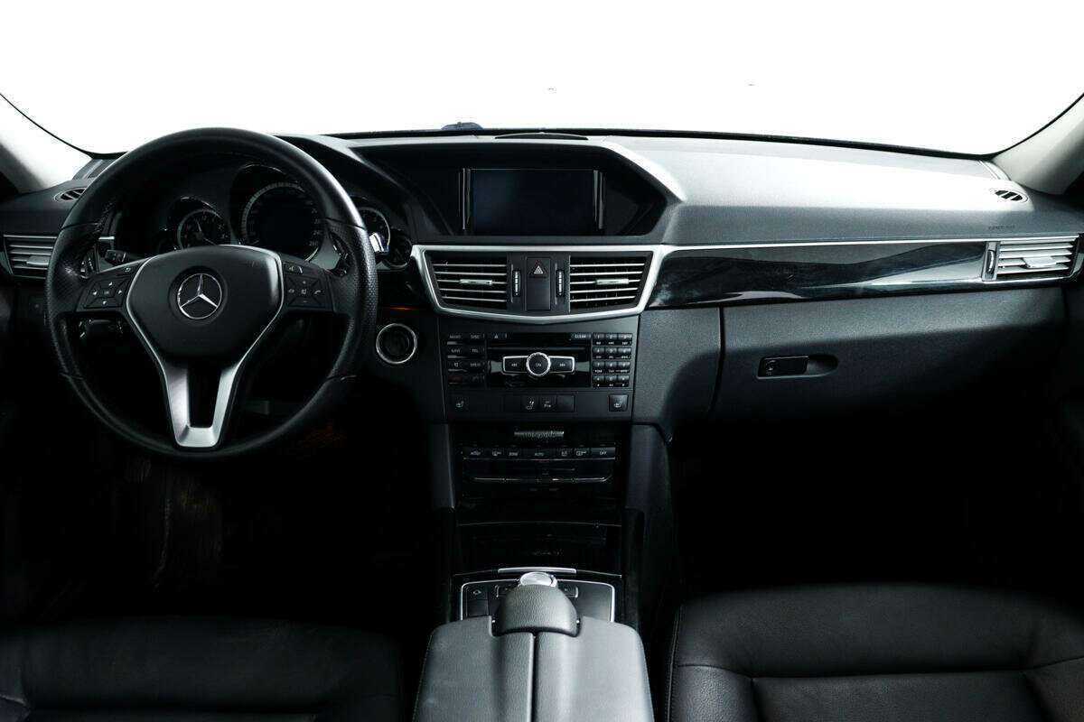 Mercedes-Benz E-Класс с пробегом — 2012 год. Фото: #10