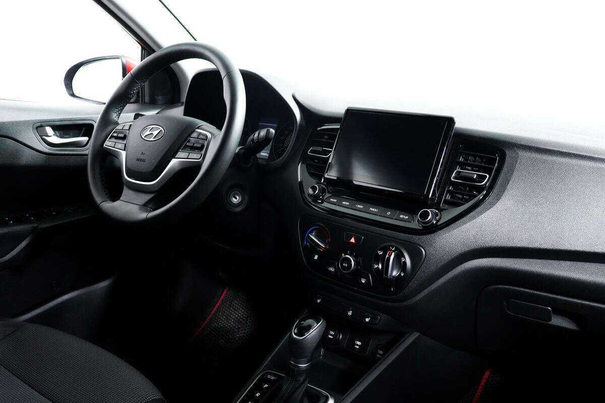 Hyundai Solaris с пробегом — 2020 год. Фото: #8