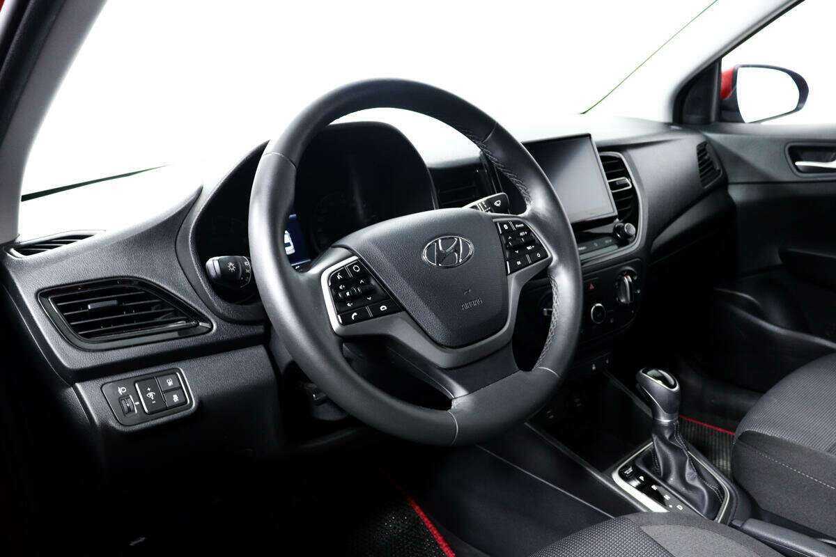 Hyundai Solaris с пробегом — 2020 год. Фото: #12