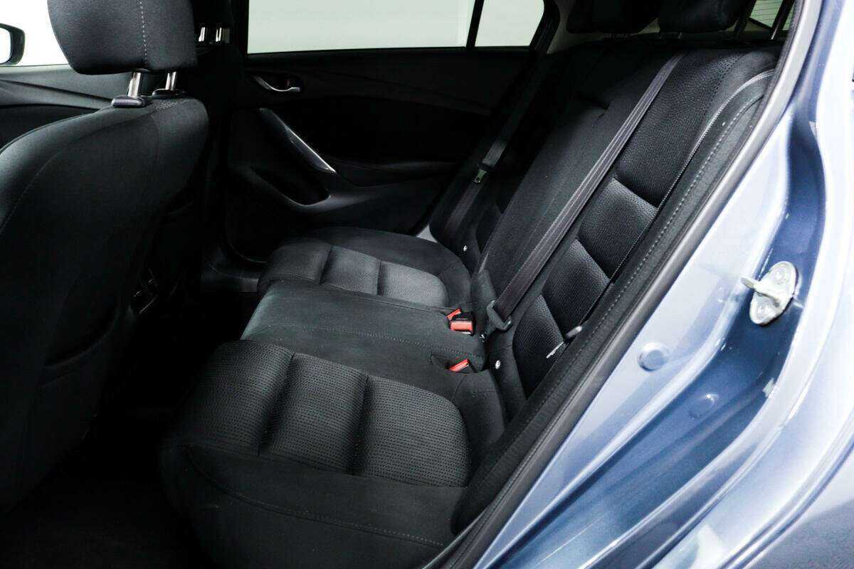 Mazda 6 с пробегом — 2017 год. Фото: #11