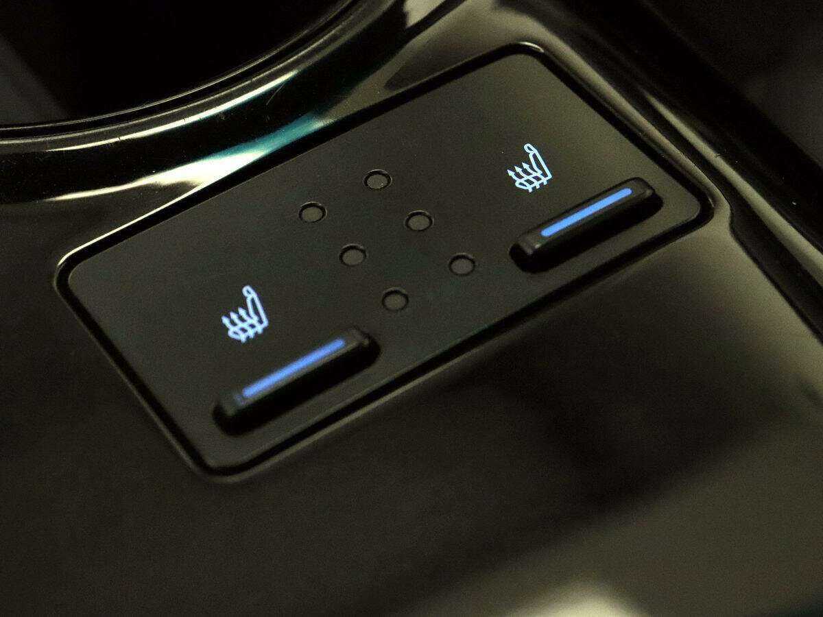 Toyota Camry с пробегом — 2019 год. Фото: #15