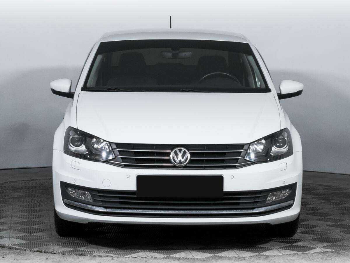 Volkswagen Polo с пробегом — 2018 год. Фото: #1