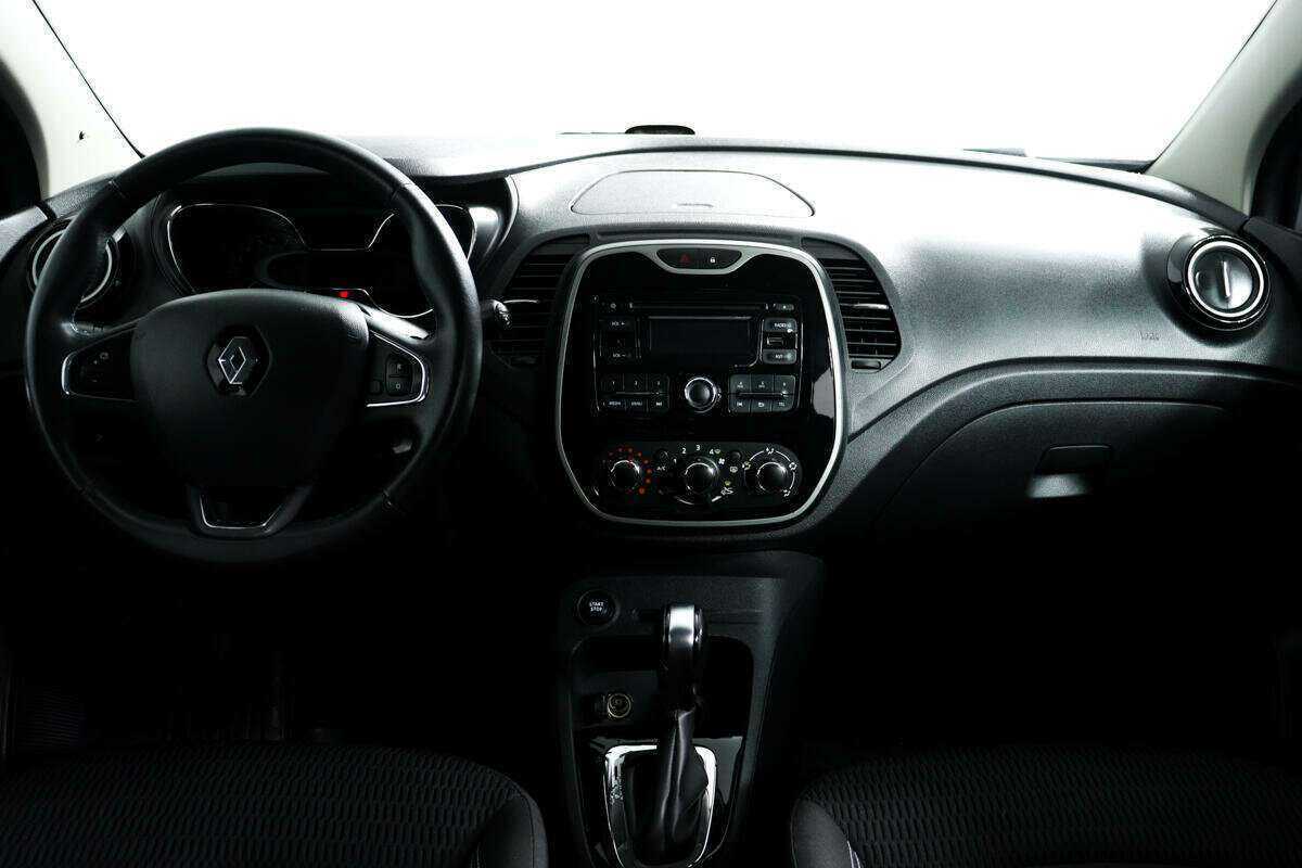 Renault Kaptur с пробегом — 2016 год. Фото: #10