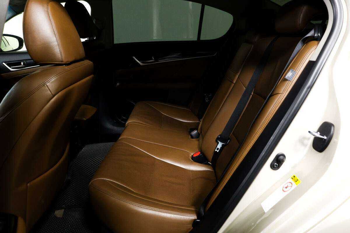 Lexus GS с пробегом — 2012 год. Фото: #11