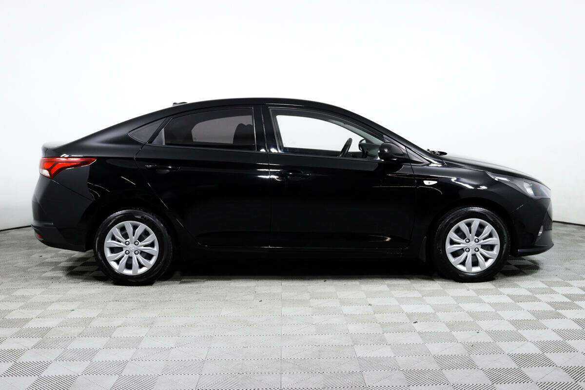 Hyundai Solaris с пробегом — 2020 год. Фото: #3