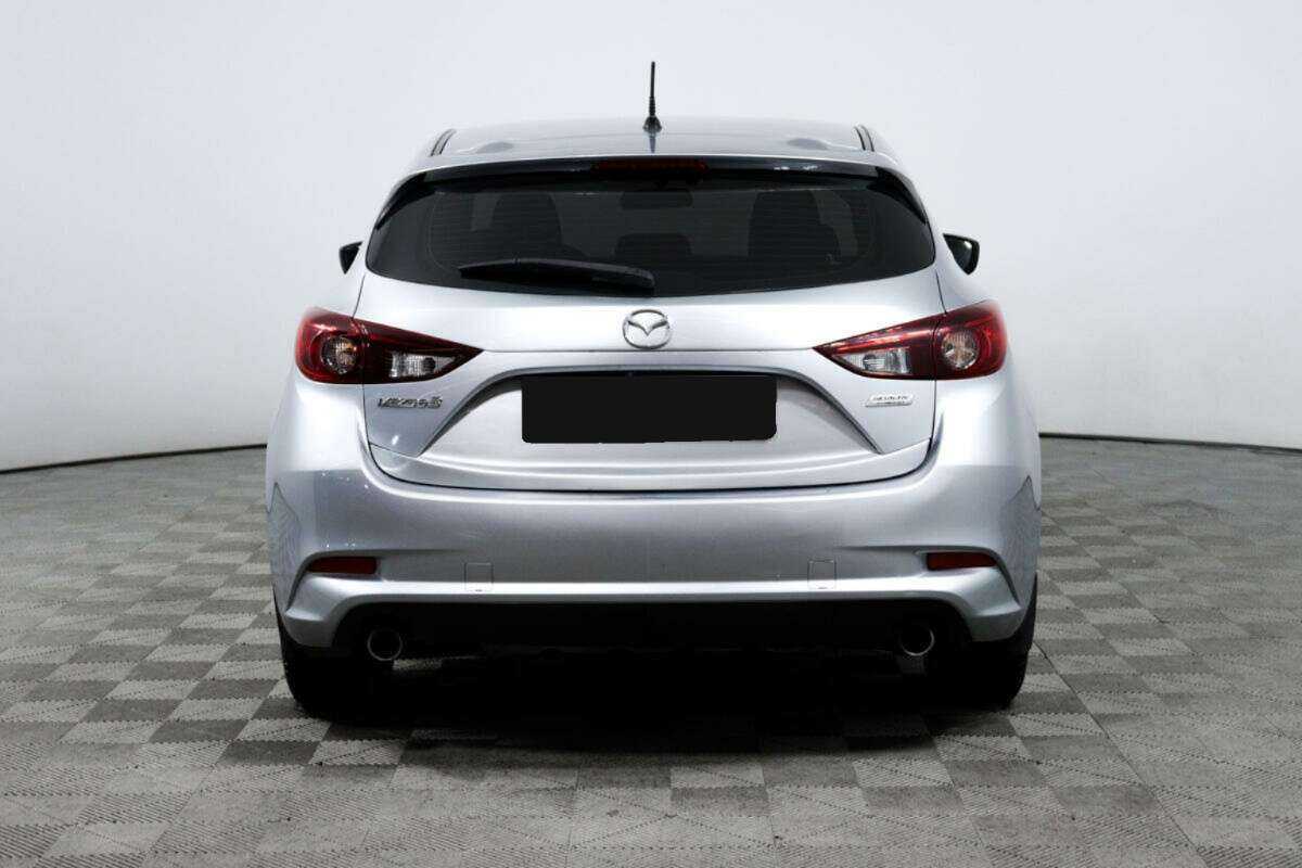 Mazda 3 с пробегом — 2016 год. Фото: #5