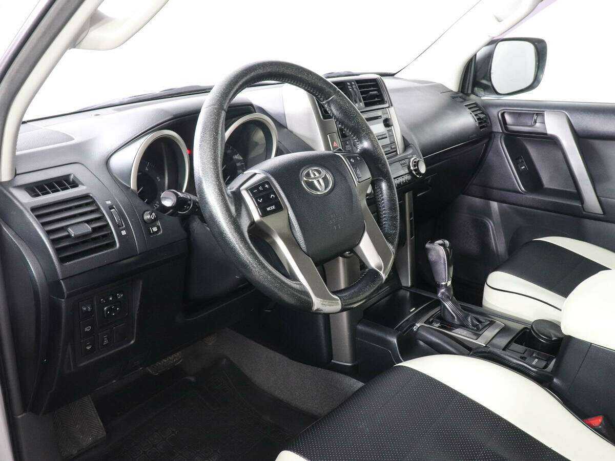 Toyota Land Cruiser Prado с пробегом — 2013 год. Фото: #7