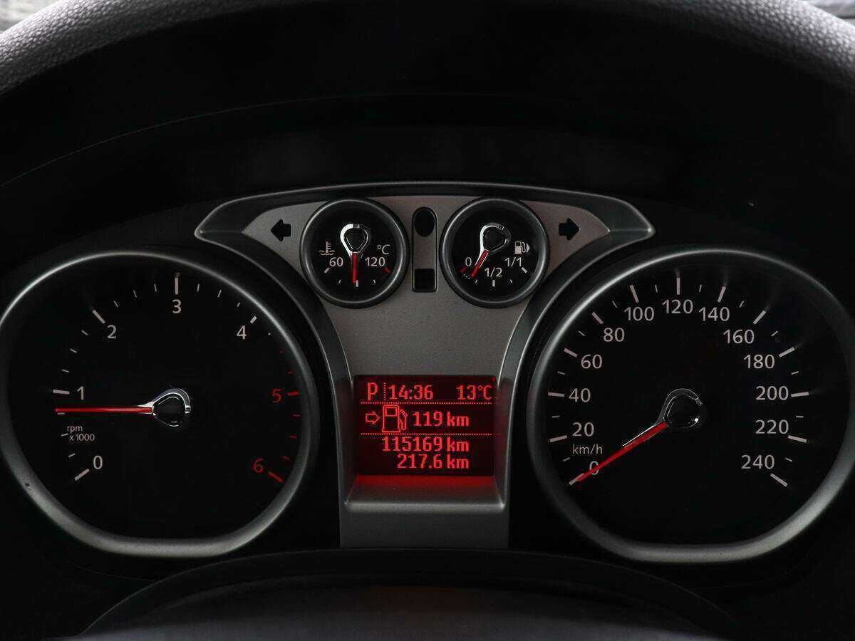 Ford Kuga с пробегом — 2012 год. Фото: #9