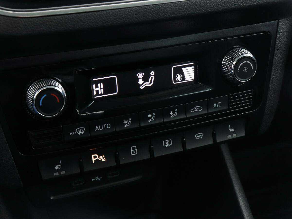 Skoda Rapid с пробегом — 2020 год. Фото: #16