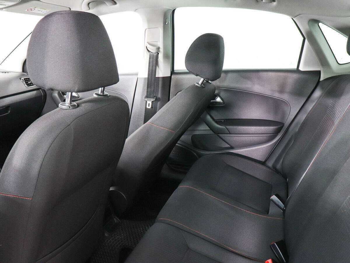 Volkswagen Polo с пробегом — 2017 год. Фото: #11