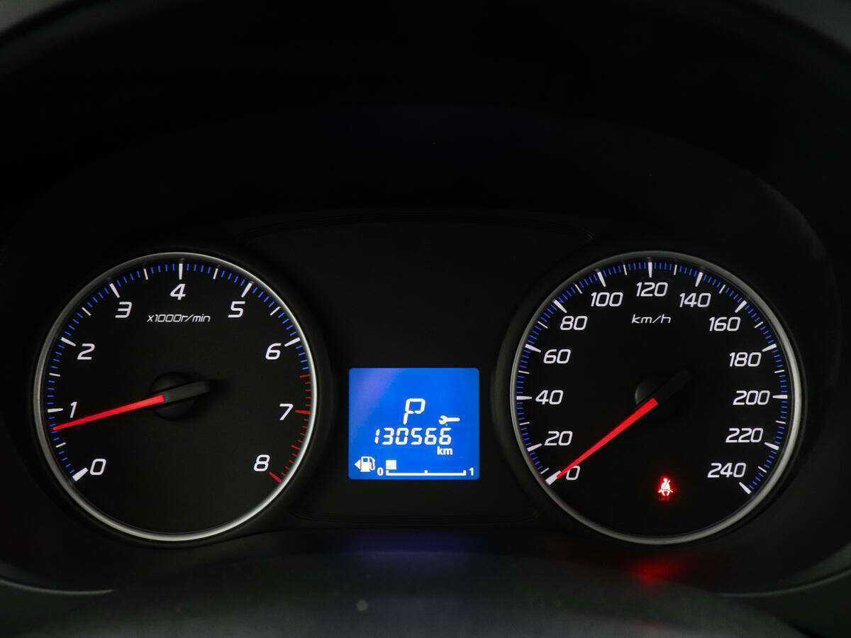 Mitsubishi Outlander с пробегом — 2015 год. Фото: #10