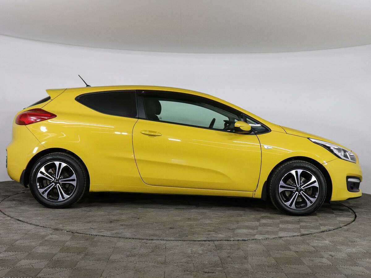 Kia Ceed с пробегом — 2016 год. Фото: #3