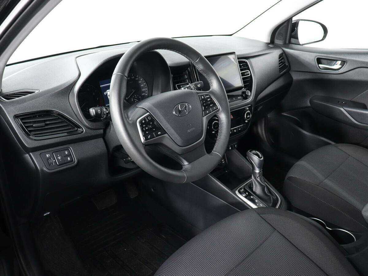 Hyundai Solaris с пробегом — 2021 год. Фото: #8