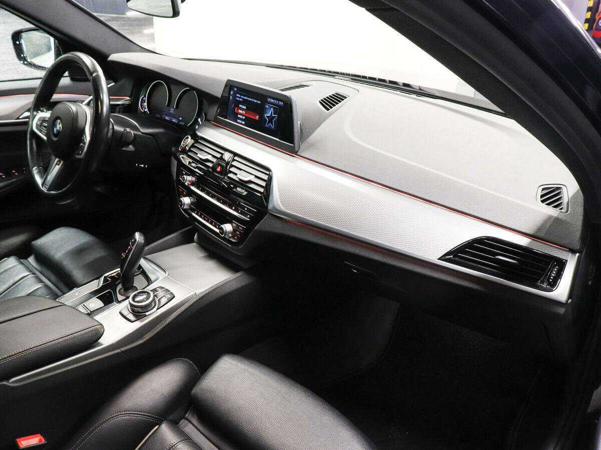 BMW 5 серии с пробегом — 2017 год. Фото: #8