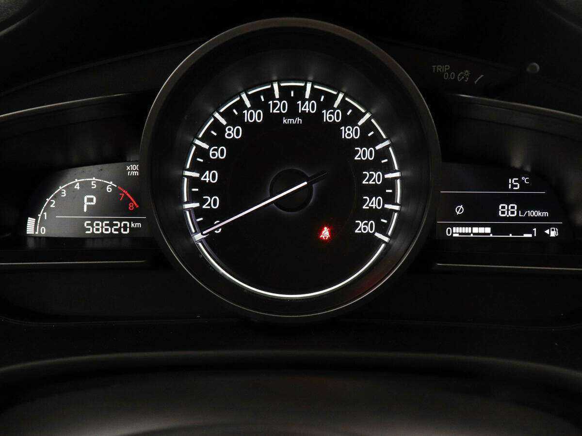 Mazda 3 с пробегом — 2018 год. Фото: #10