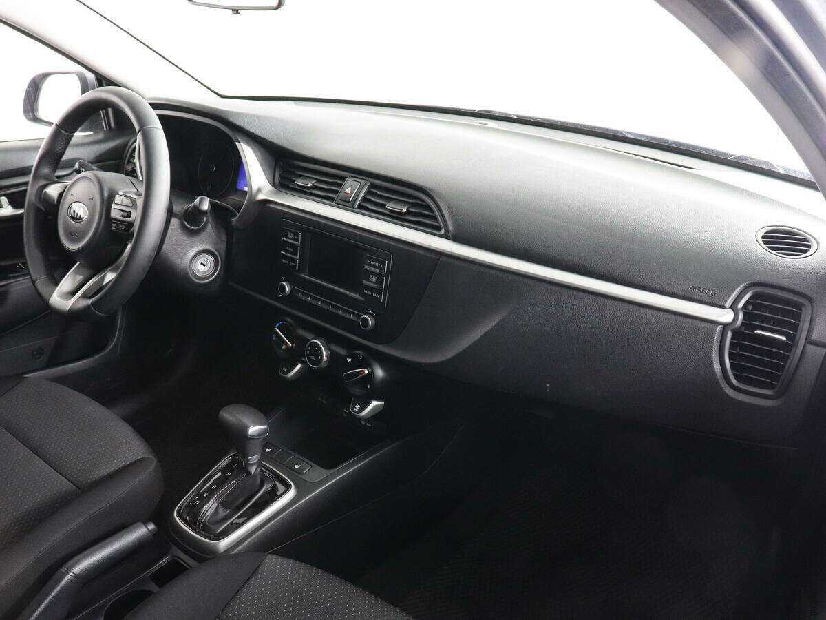 Kia Rio с пробегом — 2020 год. Фото: #9