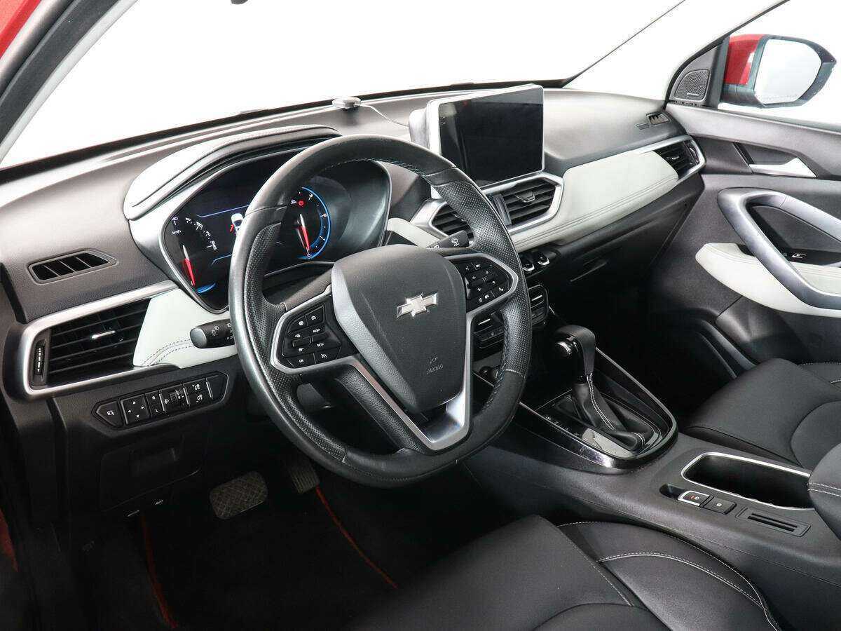 Chevrolet Captiva с пробегом — 2022 год. Фото: #8