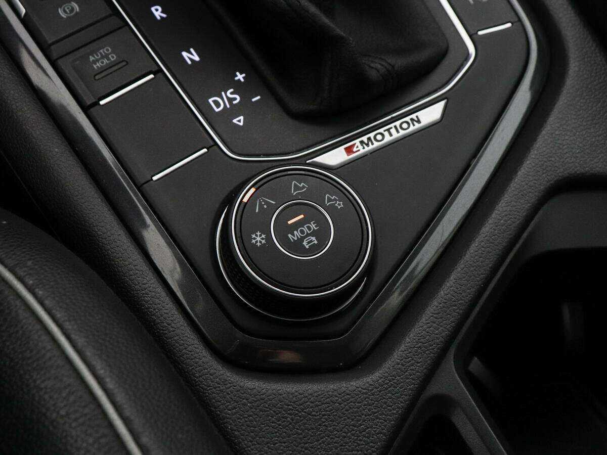Volkswagen Tiguan с пробегом — 2018 год. Фото: #9