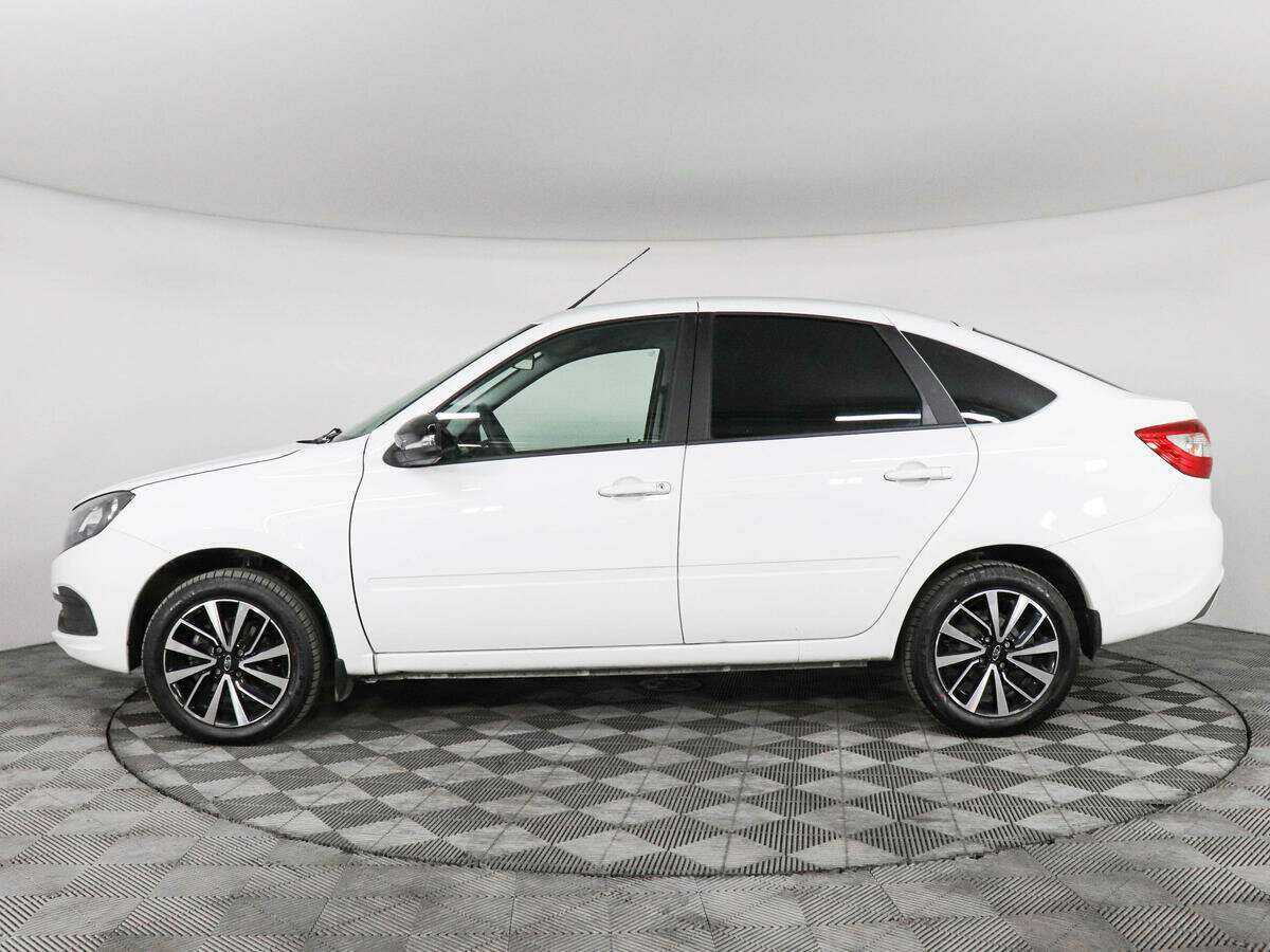 Lada (ВАЗ) Granta с пробегом — 2023 год. Фото: #7